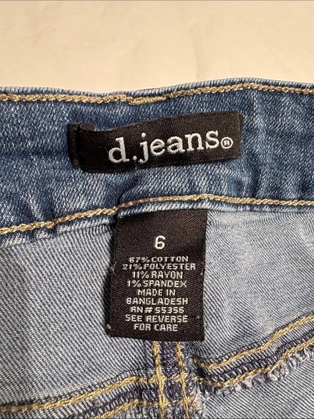 EUC Sz 6 d. jeans Light Blue stretch Denim shorts - Picture 2 of 3